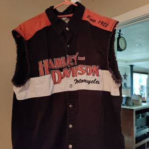 Harley Davidson sleeveless shirt